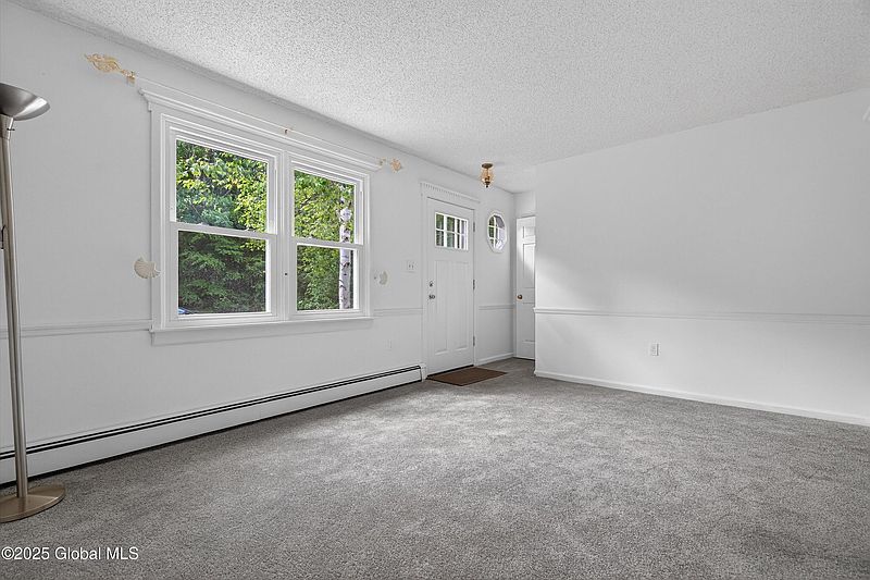4th image of 21 Hemlock Drive