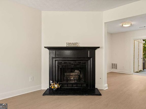 5th image of 5716 Wells Cir