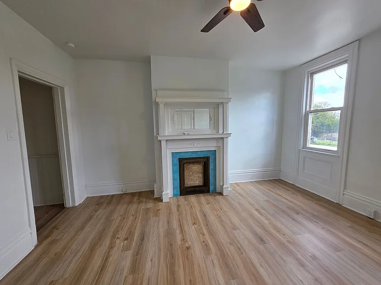 1936 Lowrie St — Photo 10