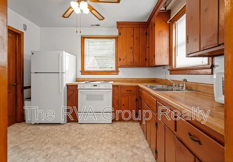 10530 Lambeth Rd — Photo 14