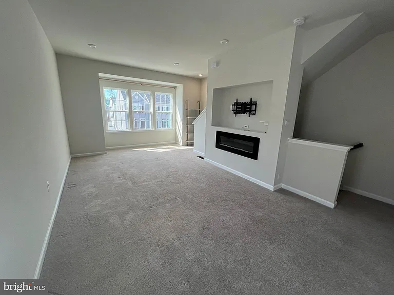 526 River Rd — Photo 12