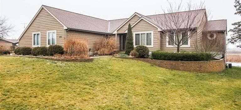1st image of 3005 Newport Dr