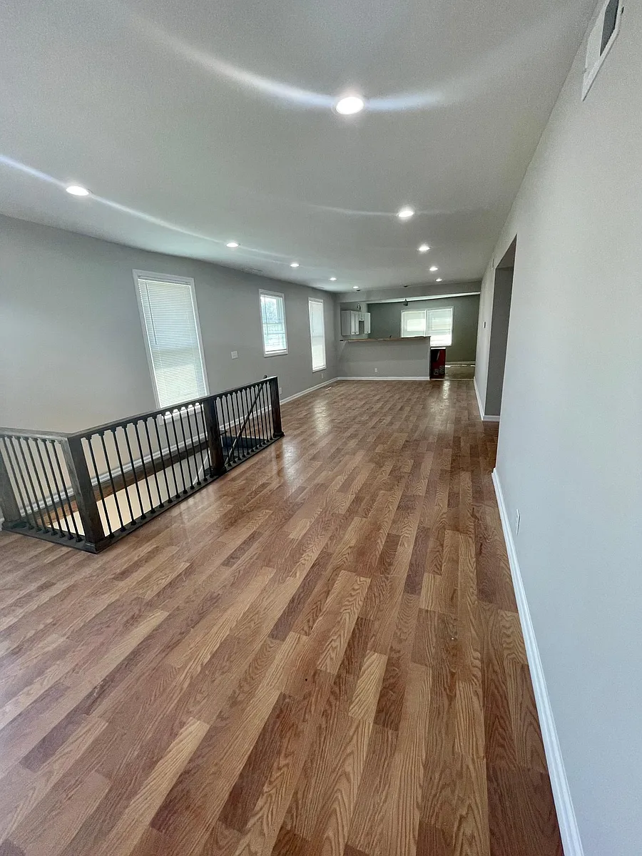 Building Photo - 3644 Paseo Blvd #B