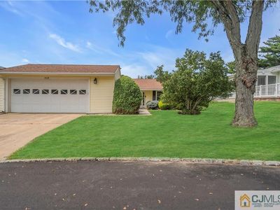 142 Possum Plz #B, Monroe Township, NJ, 08831