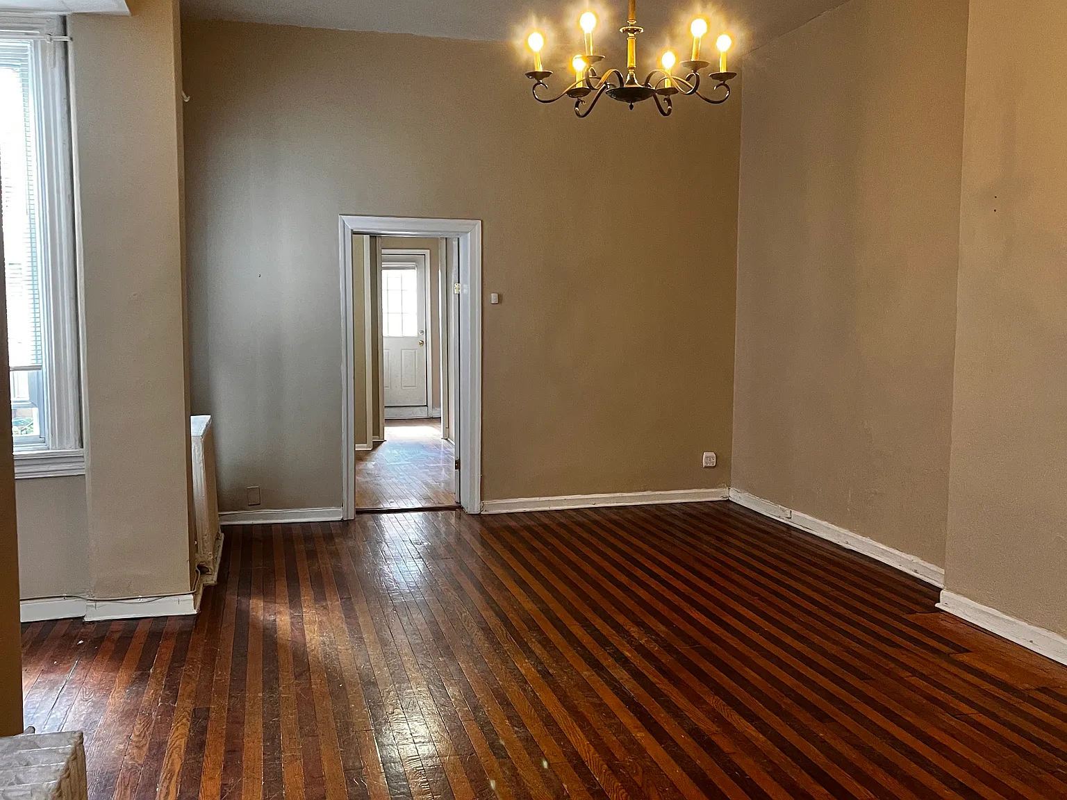 1536 Pine St — Photo 3