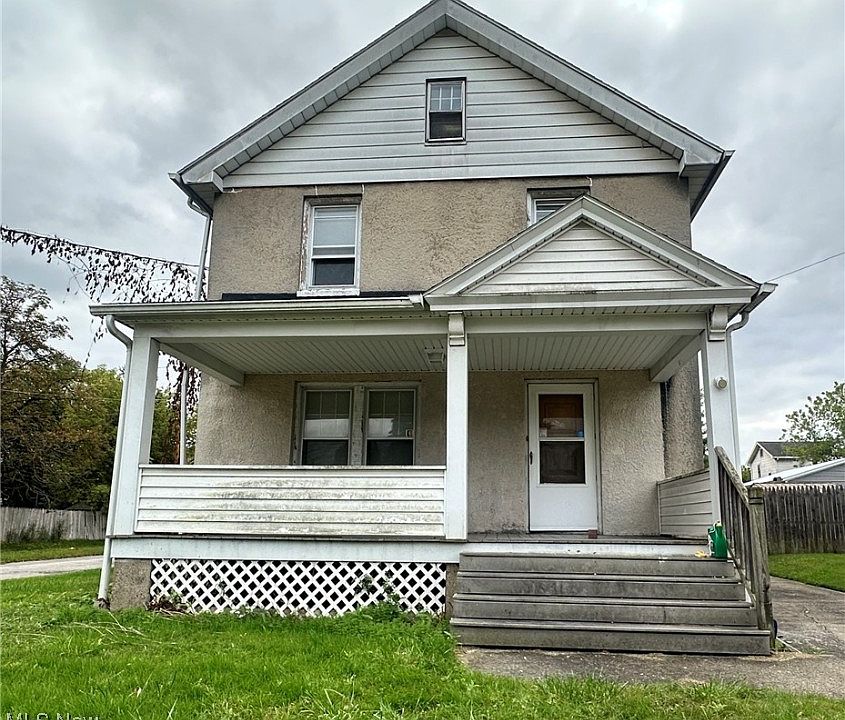 1st image of 1703 Manhattan Ave