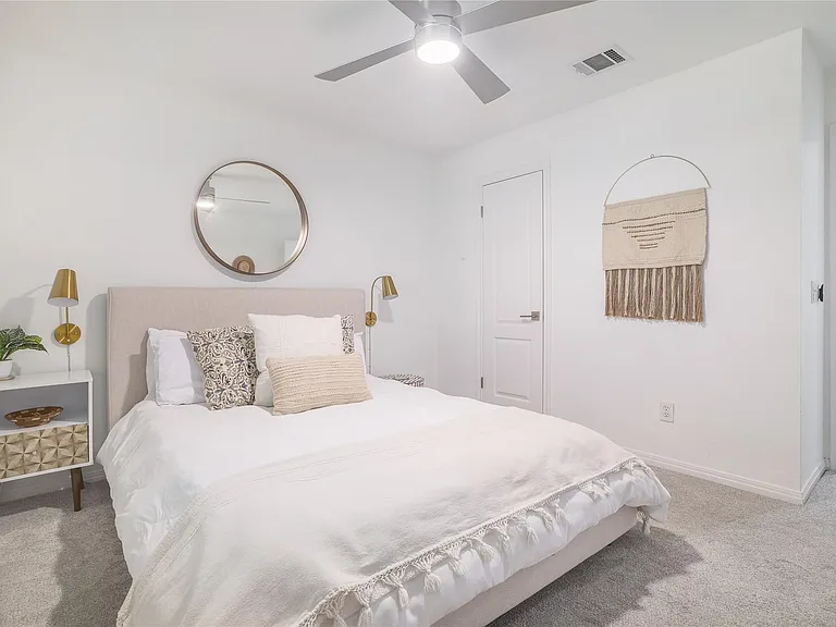 8820 Escabosa Dr — Photo 27
