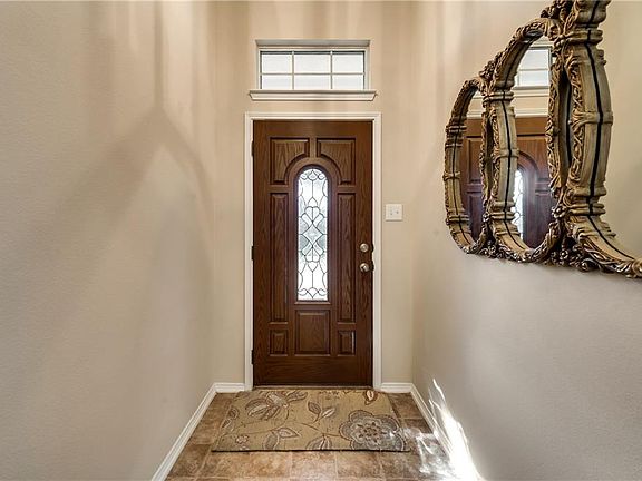 2nd image of 4272 Lakemont Dr