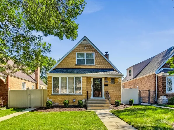 2553 W 82nd St, Chicago, IL 60652