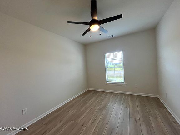 5th image of 108 Yorktown Ct