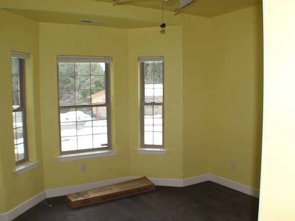 4th image of 707 Clifford Dr