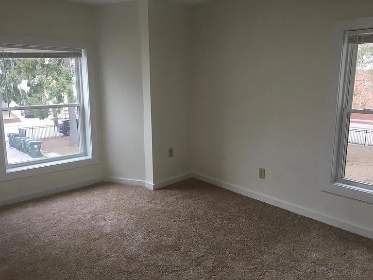 82 3rd St #2E — Photo 22