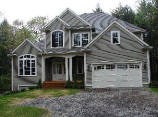 30 Dreseden Cir, Goshen, CT 06756