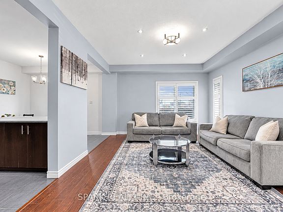 4th image of 4 Cutts Cres