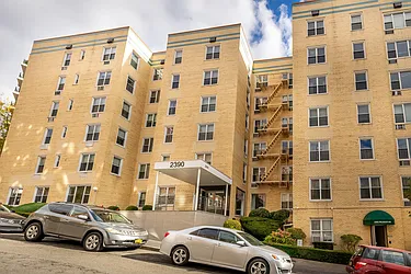 2390 Palisade Avenue, #5J