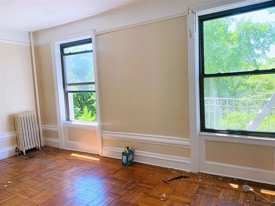 2nd image of 35 Central Park N APT 4E