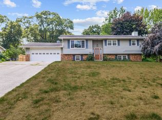 5463 Sand Ave, Portage, IN 46368