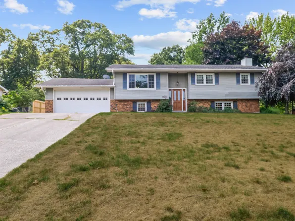 5463 Sand Ave, Portage, IN 46368