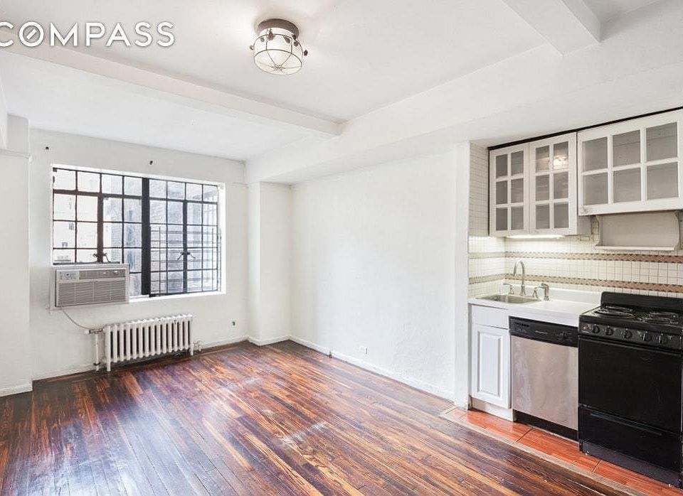 1st image of 45 Tudor City Pl APT 1007