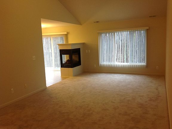 3rd image of 3599 Eagle Creek Dr