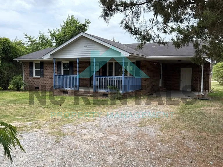 900 Greenwood Blvd — Photo 4