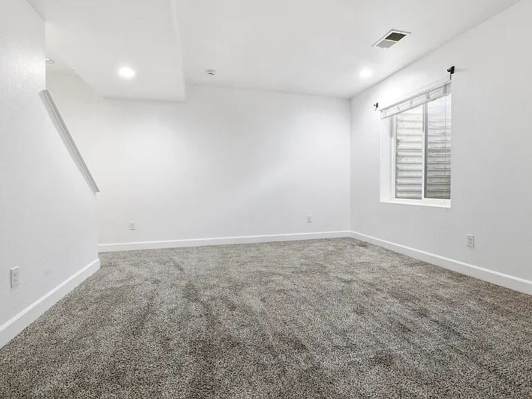4707 Walden Way — Photo 33
