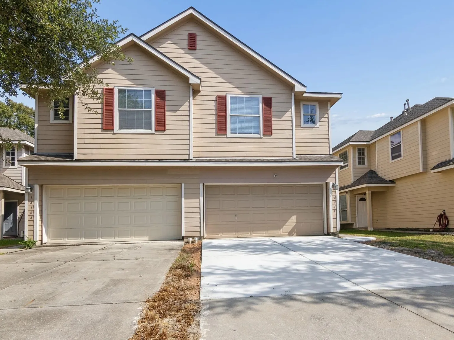 3 bed, 2.5 bath, 1645 sqft, $1,900 — Photo 3