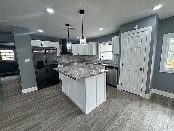 2nd image of 6513 Jackwood St