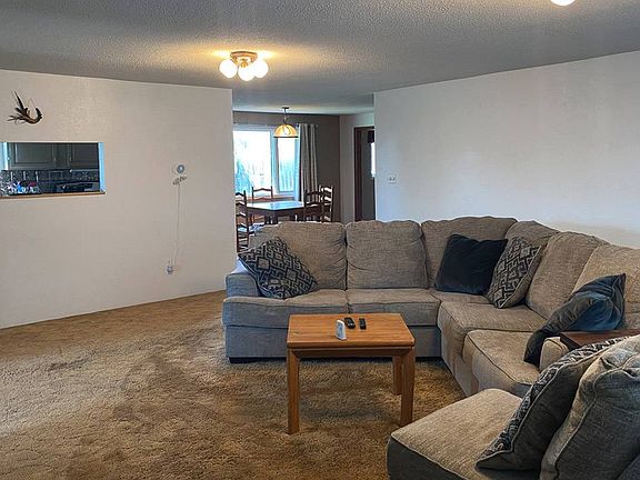 4th image of 318 S Diamond Ave