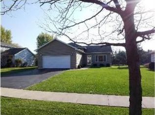 26087 W Cooney Island Rd, Ingleside, IL 60041
