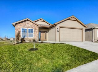 2104 Greenfield Pt, Kearney, MO 64060