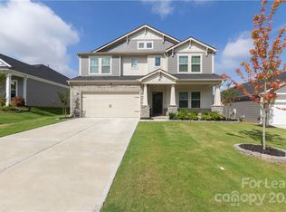 1072 Amberley Crossing Dr, Belmont, NC 28012