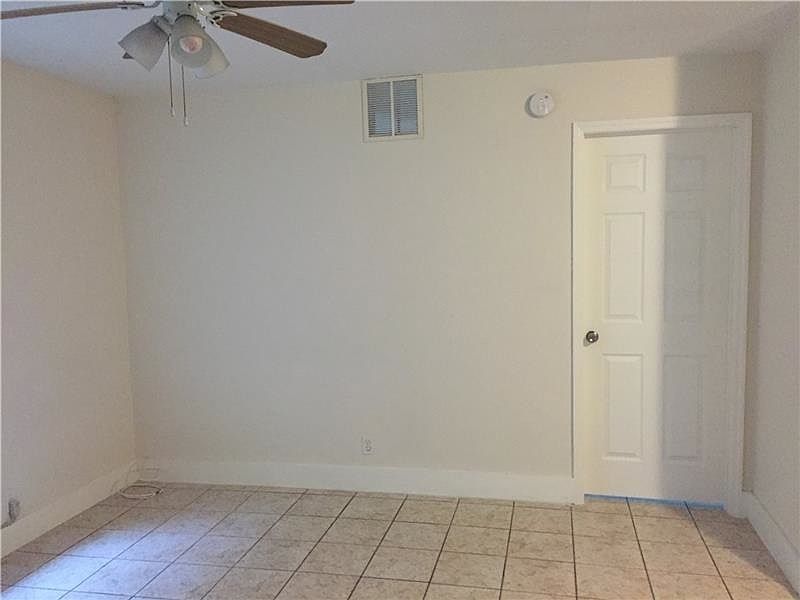 2nd image of 1815 SW 11th St