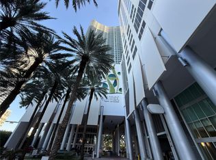 185 SW 7th St APT 1807, Miami, FL 33130