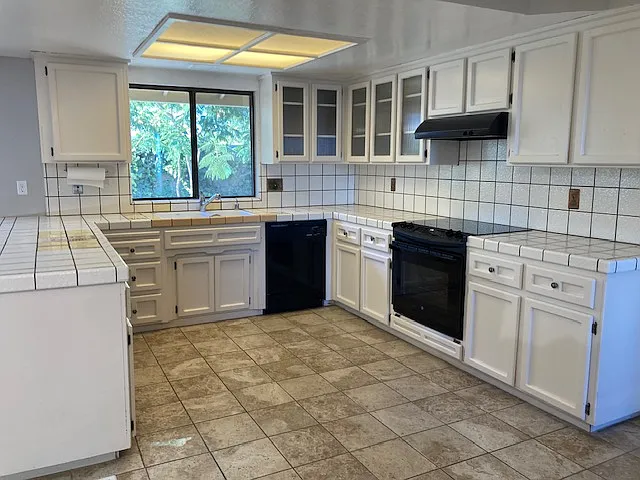 506 Skyline Dr — Photo 3