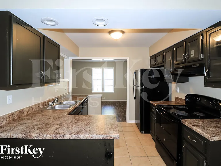 2961 Forest Edge Dr — Photo 5