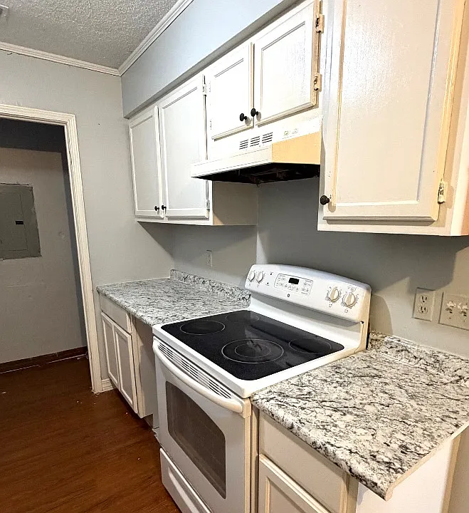 222 Marigny Cir #D