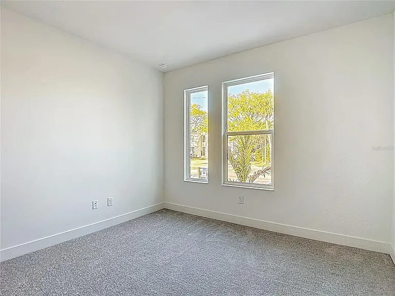 410 S West Shore Blvd — Photo 38