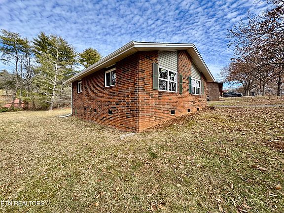 4th image of 1701 Laurans Ave