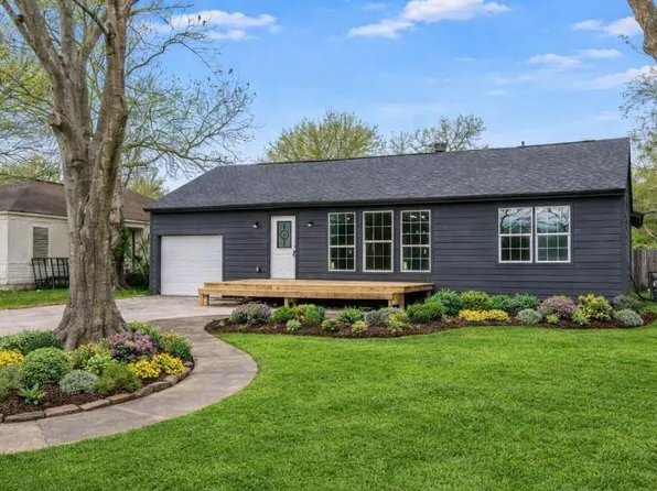 1120 17th Ave N, Texas City, TX 77590