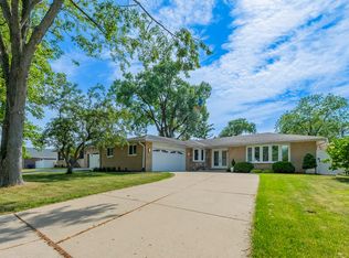 8736 S 80th Ct, Hickory Hills, IL 60457