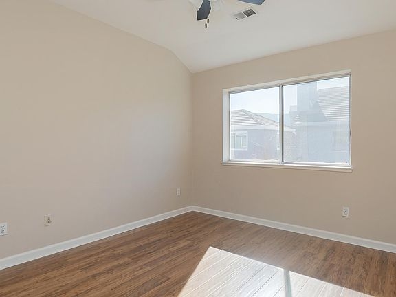 3rd image of 5615 Bellagio Dr