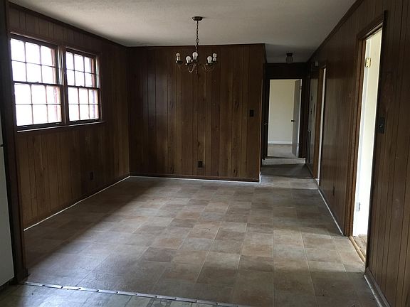 4th image of 607 Cleveland Dr