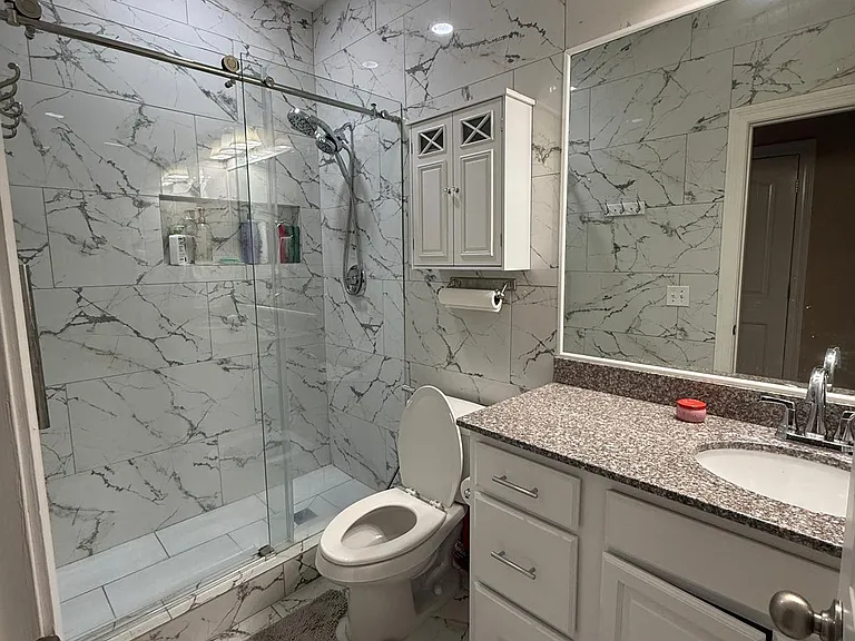 Newly renovated Guest Bath