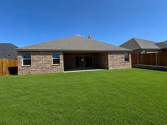 2nd image of 2005 Belle Lagos Ln