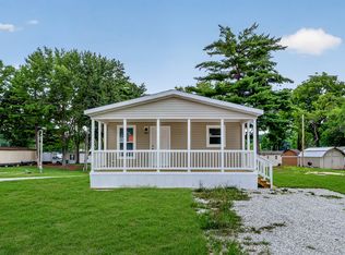 67 Echo Lake Dr W, Mooresville, IN 46158