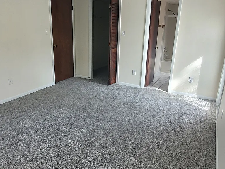 4802 Fox Hunt Dr — Photo 10