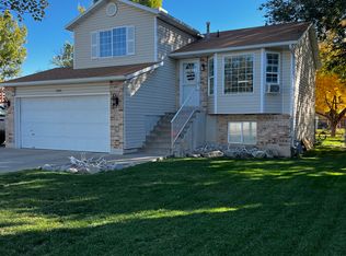 2493 W 1850 N, Clinton, UT 84015