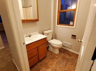 1137 S Garfield Ave, Burlington, IA 52601