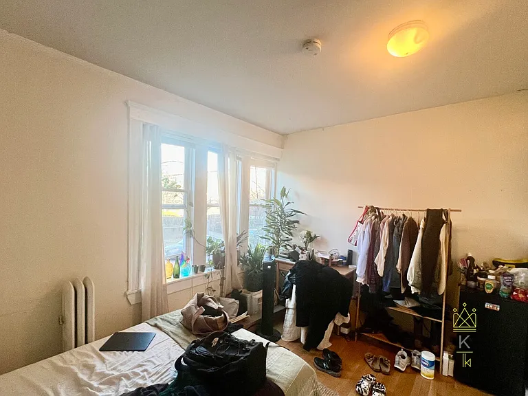 62 Egmont St #1 — Photo 14